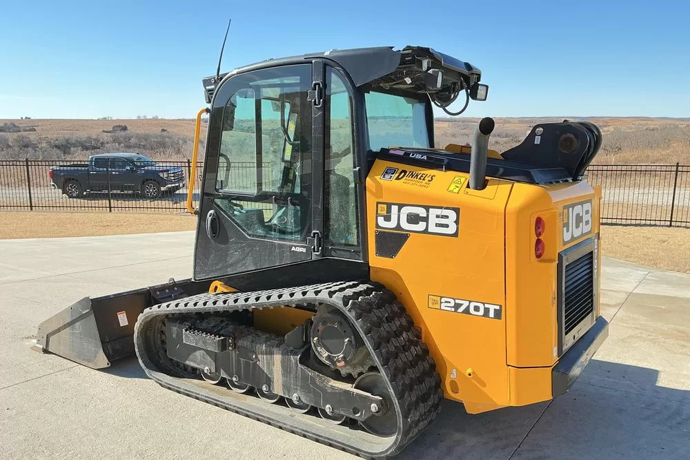 2023 JCB 270T